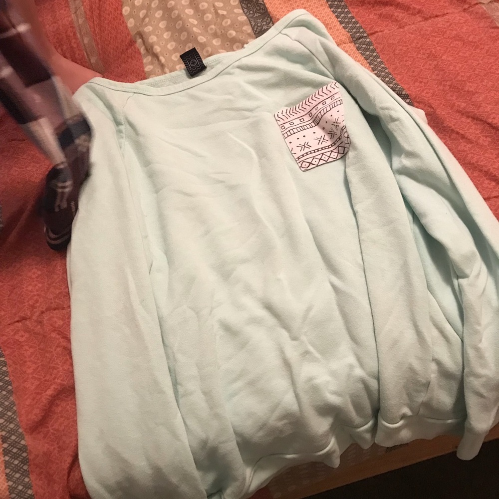 Sweatshirt